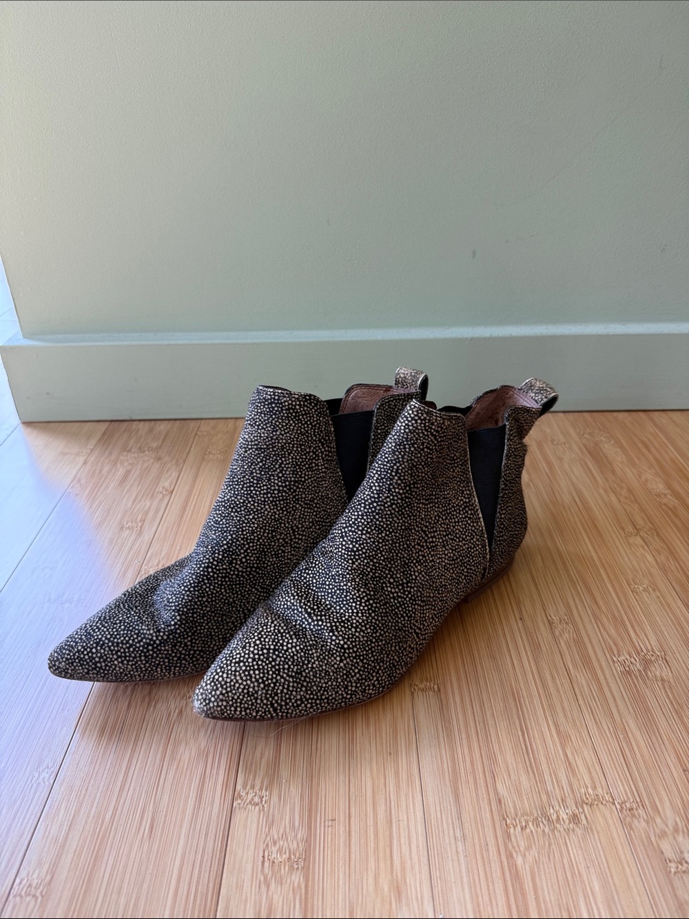 Madewell calf hair leather ankle booties pointed toe micro dot pattern